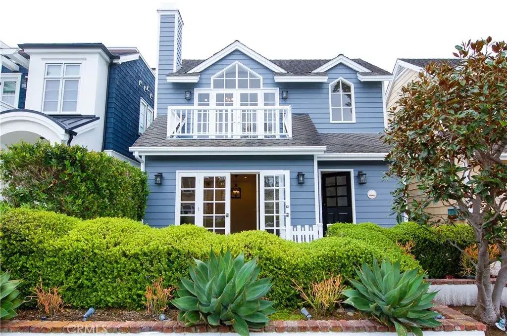 706 Heliotrope Avenue, Corona Del Mar