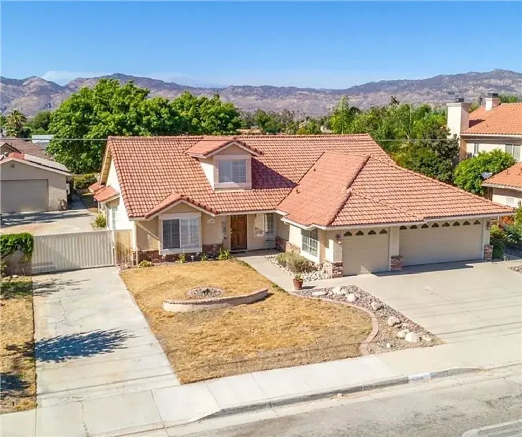 42592 Mayberry Ave, Hemet