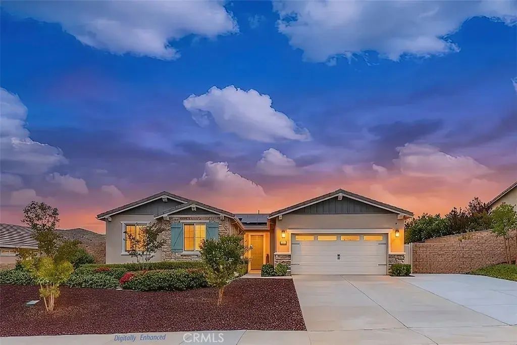 31454 Darlington Oak Drive, Winchester