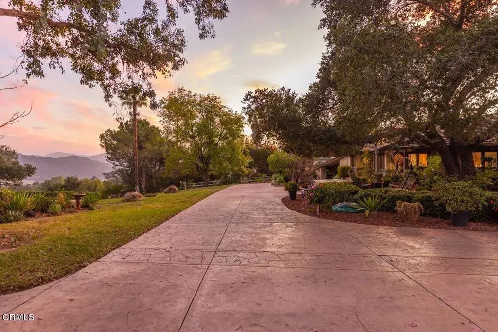 10681 Encino Drive, Oak View