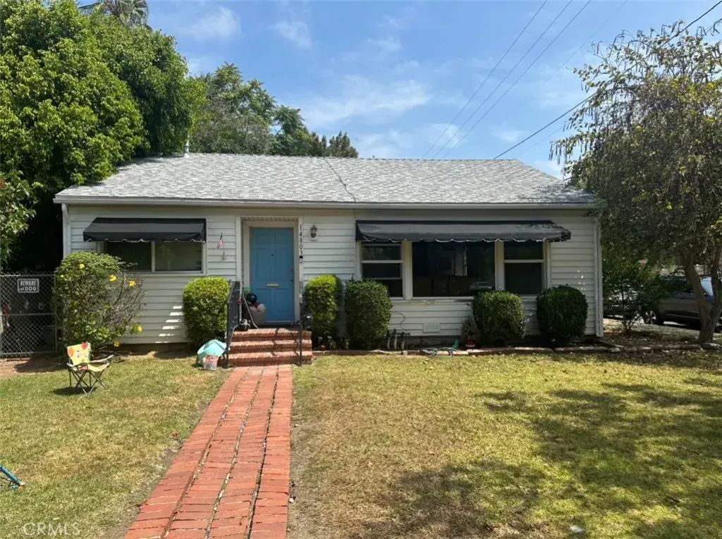 14803 Hartsook, Sherman Oaks