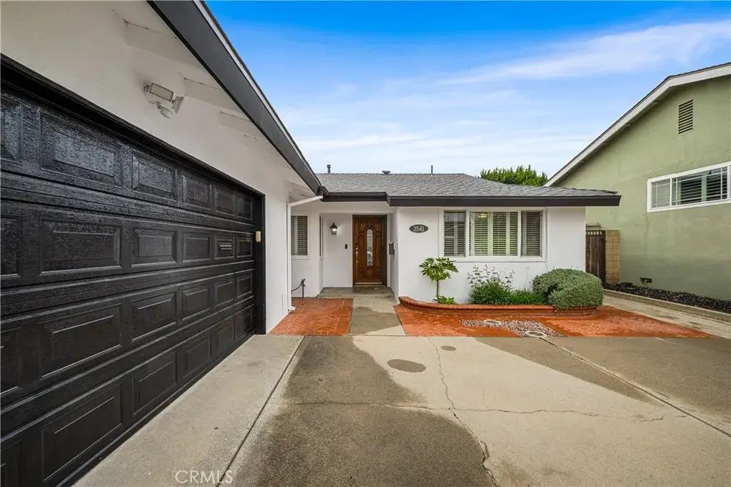 3541 Fela Avenue, Long Beach