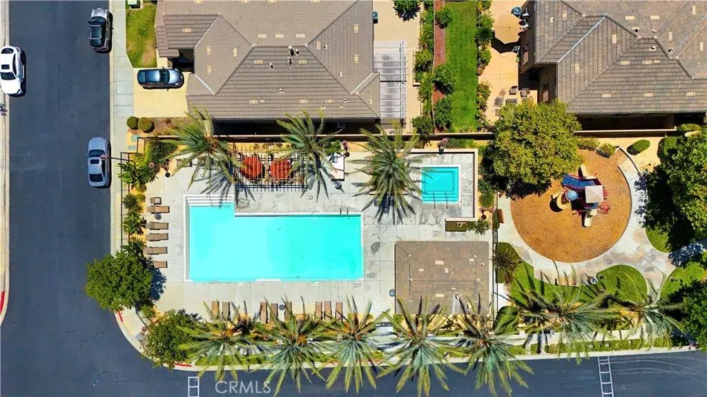 2723 Vine, Pomona