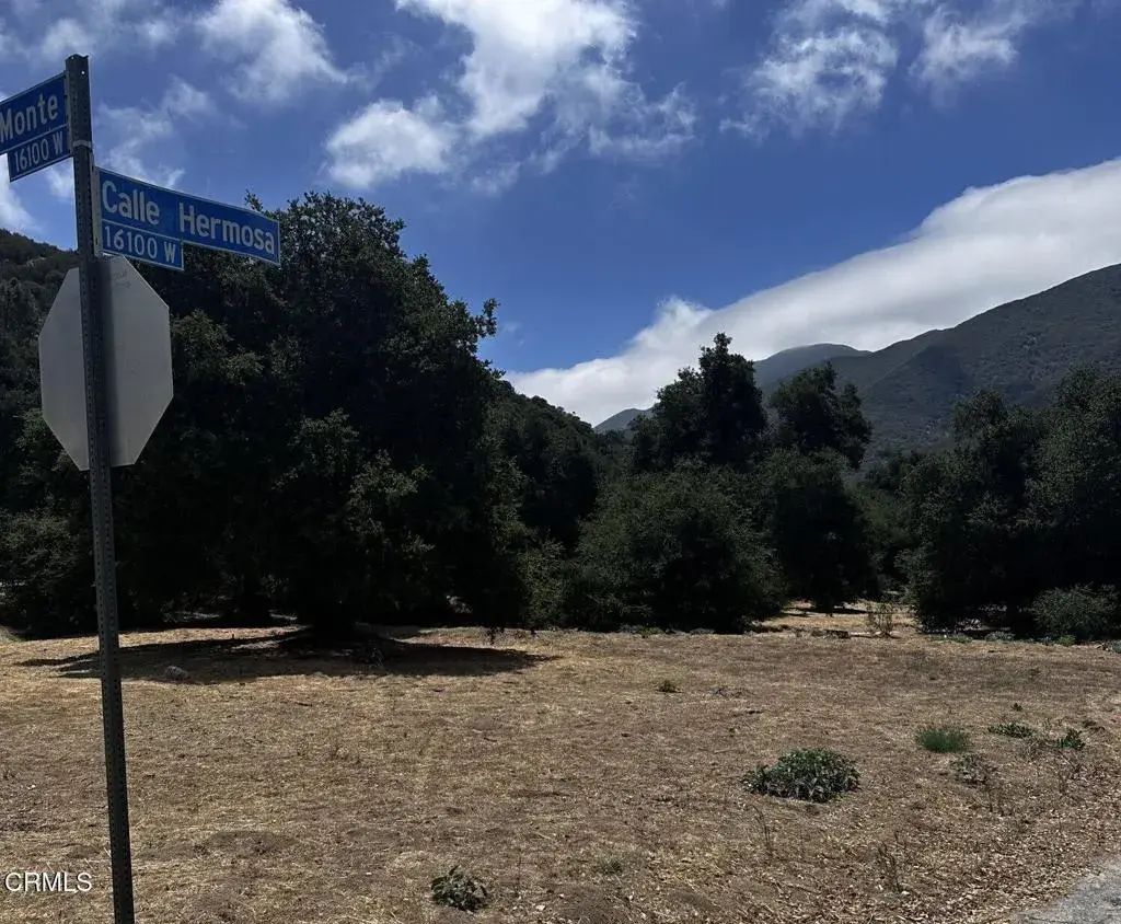 Calle Hermosa, Green Valley