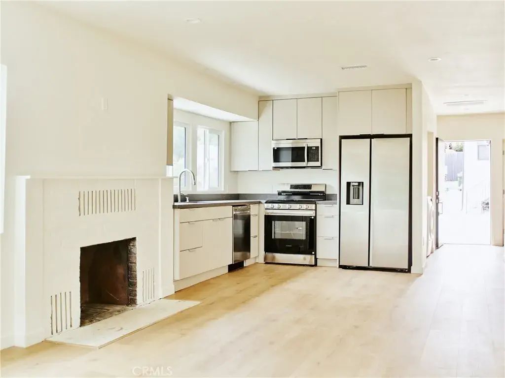 3743 Locke Avenue, Los Angeles