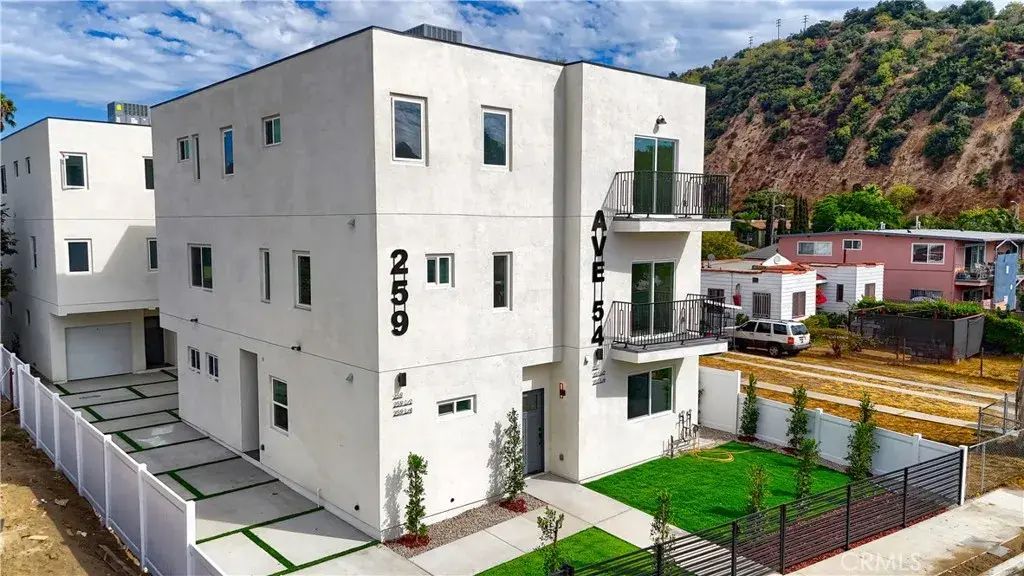 257 S Avenue 54 1/4, Los Angeles