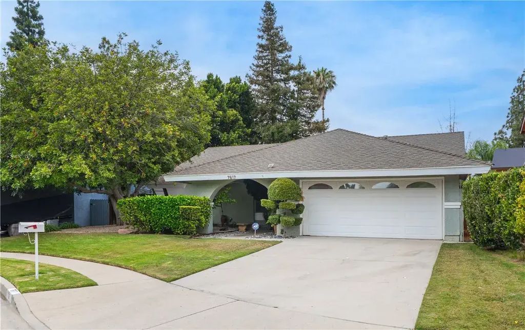 7617 Ponce Avenue, West Hills