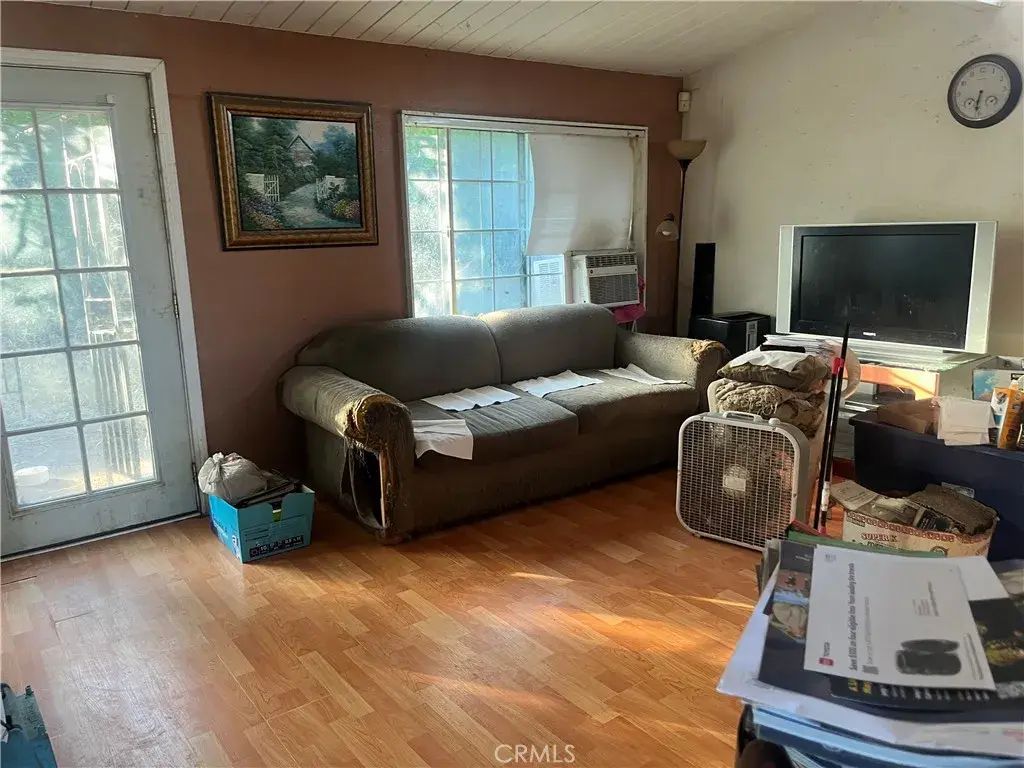 1351 N Calvados, Covina