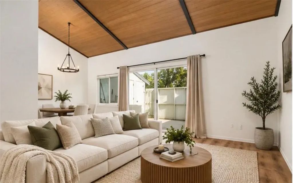 1342 W 8th Street, Upland