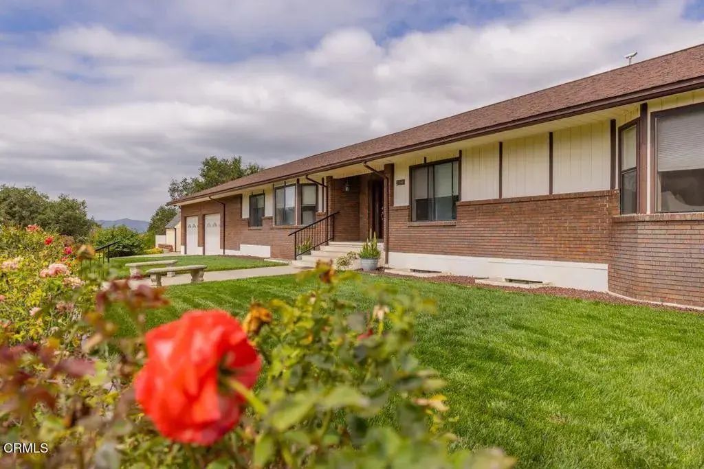 2999 Valley Meadow Drive, Oak View
