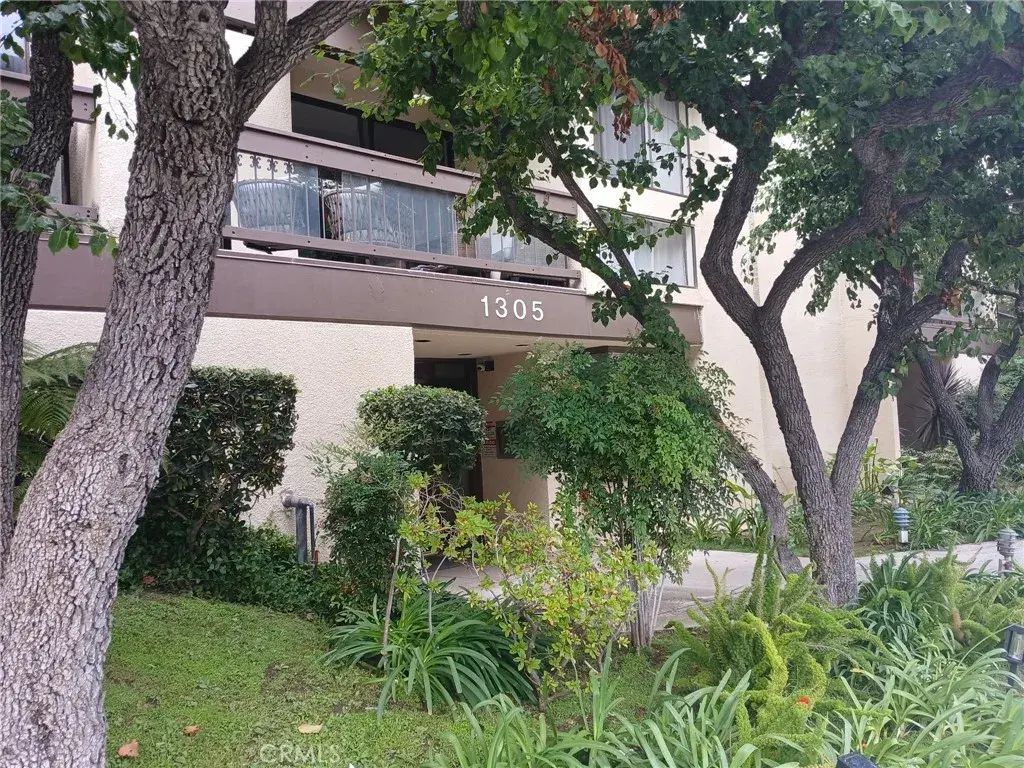 1305 N Columbus, Glendale