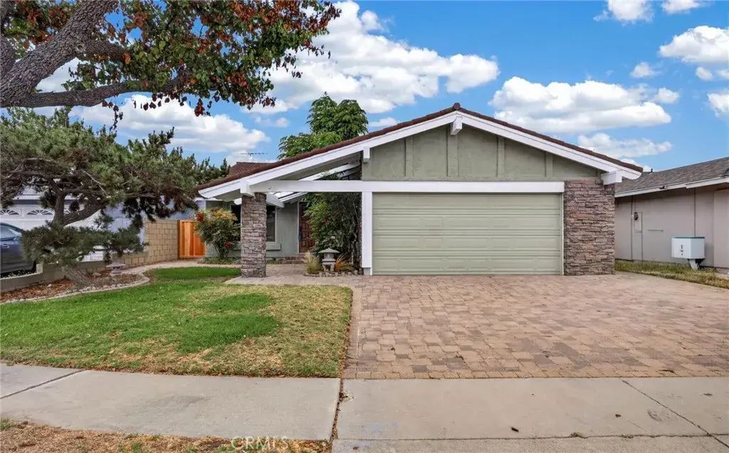 23410 Sidlee Place, Harbor City