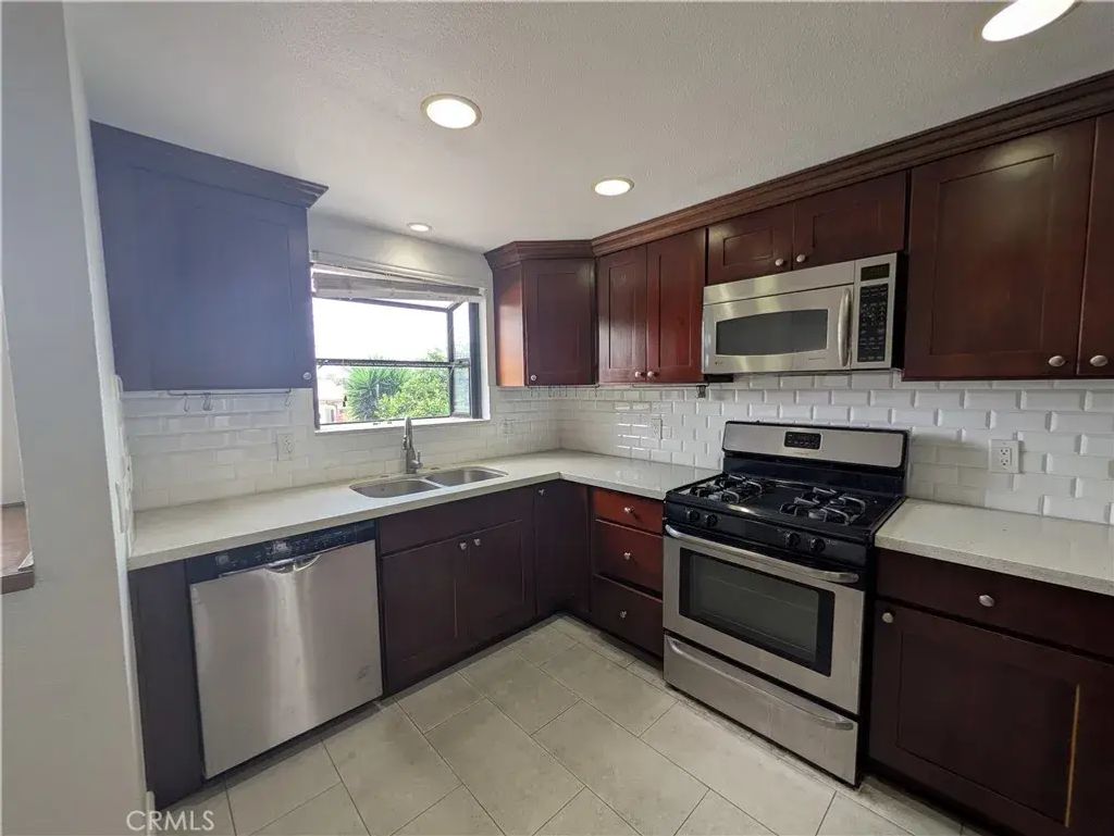 1852 W 145th, Gardena