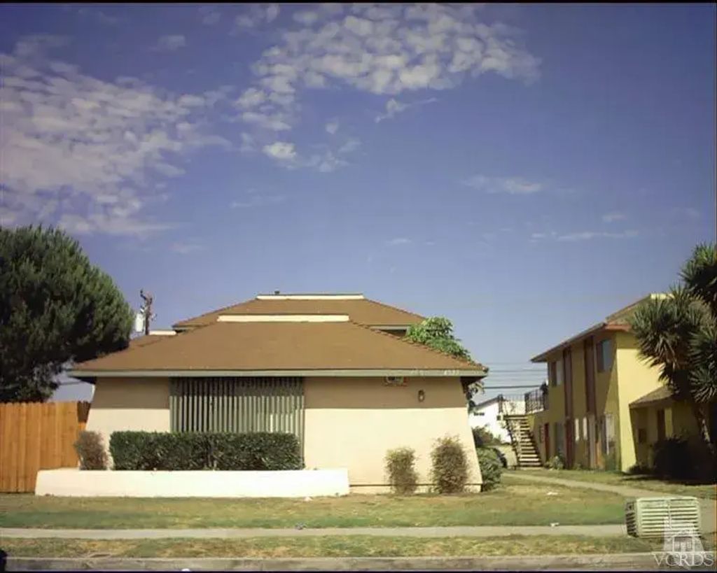 4921 Terrace Avenue 4925, Oxnard