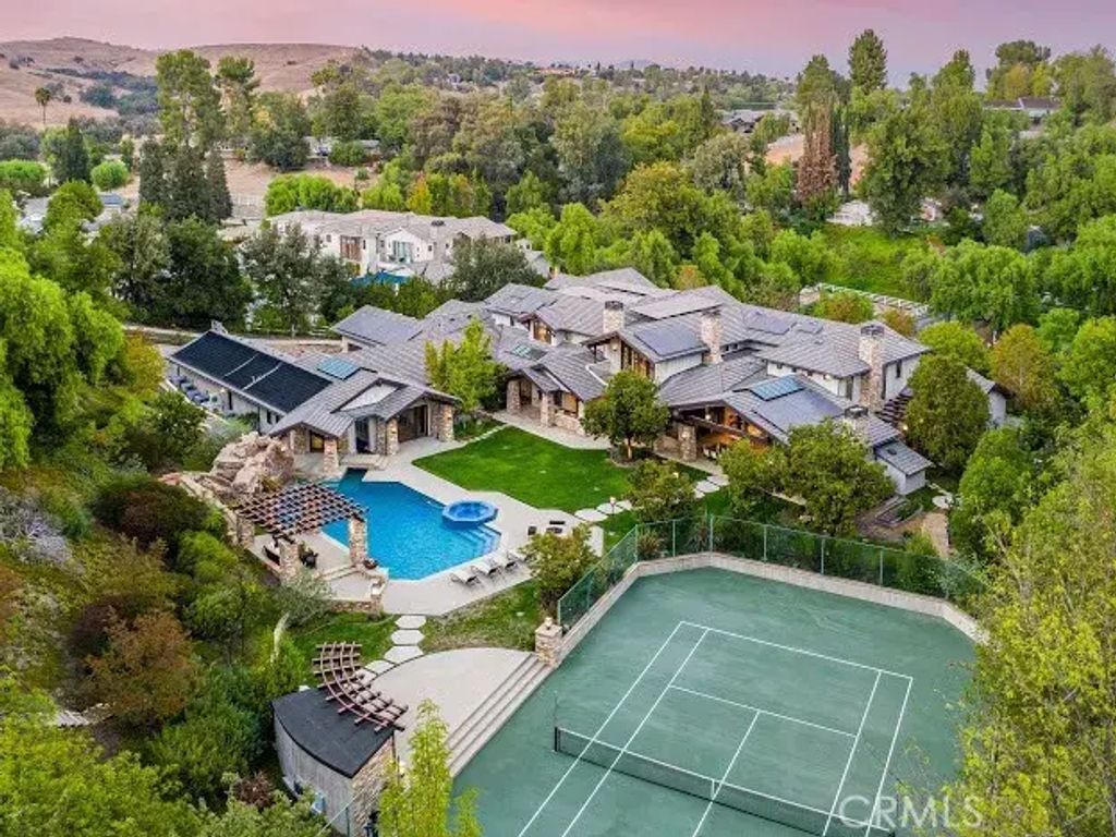 5824 Jed Smith Road, Hidden Hills