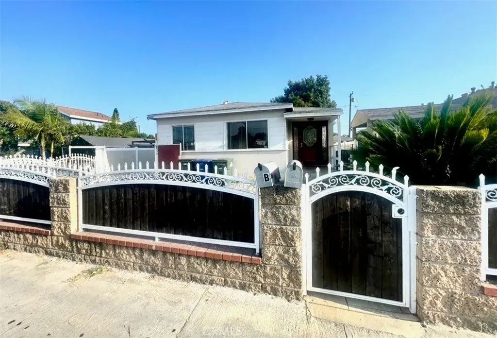 3358 Michigan, South Gate