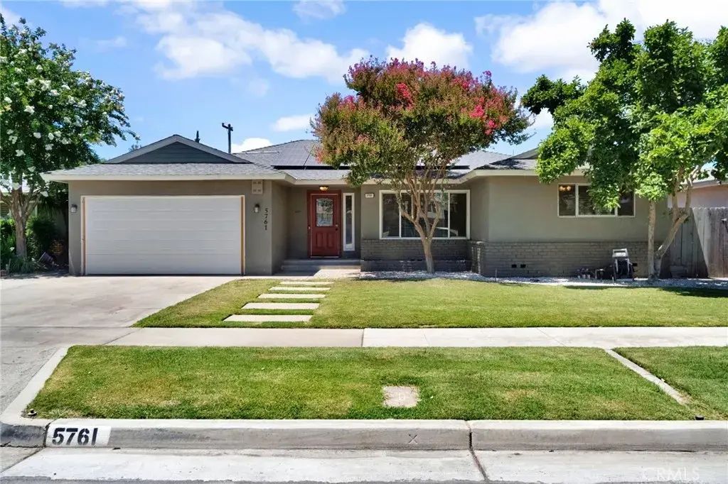 5761 N Callisch, Fresno