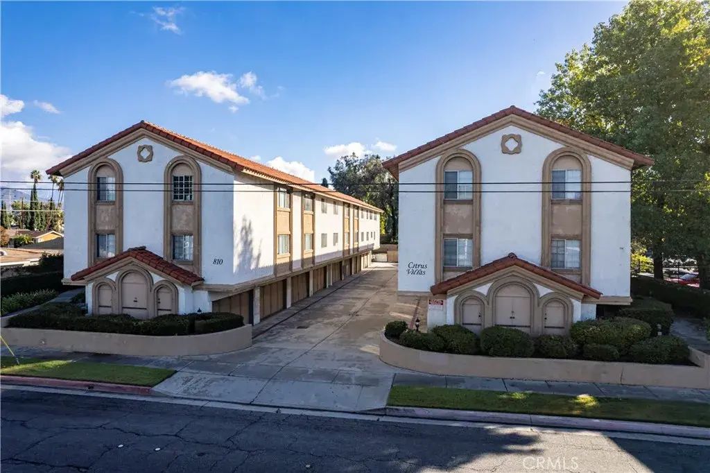 810 S Citrus 13, Azusa