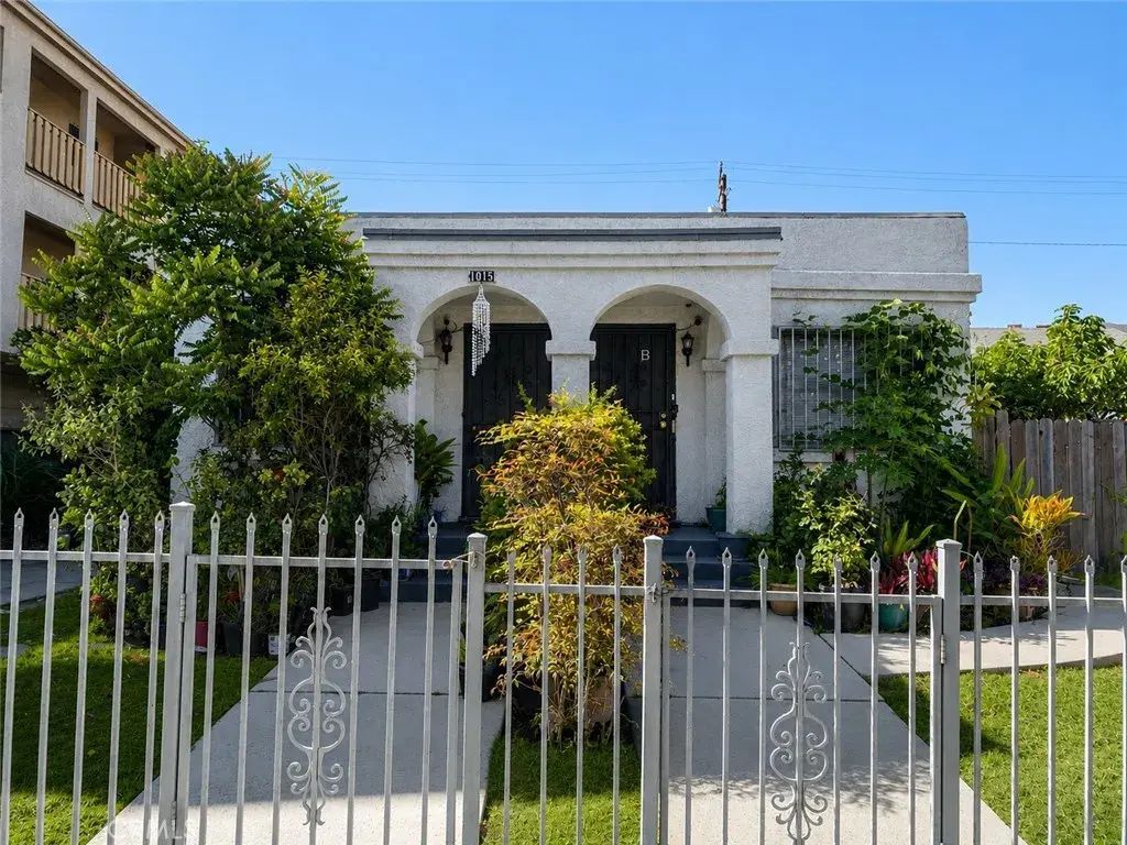 1015 Dawson Avenue, Long Beach