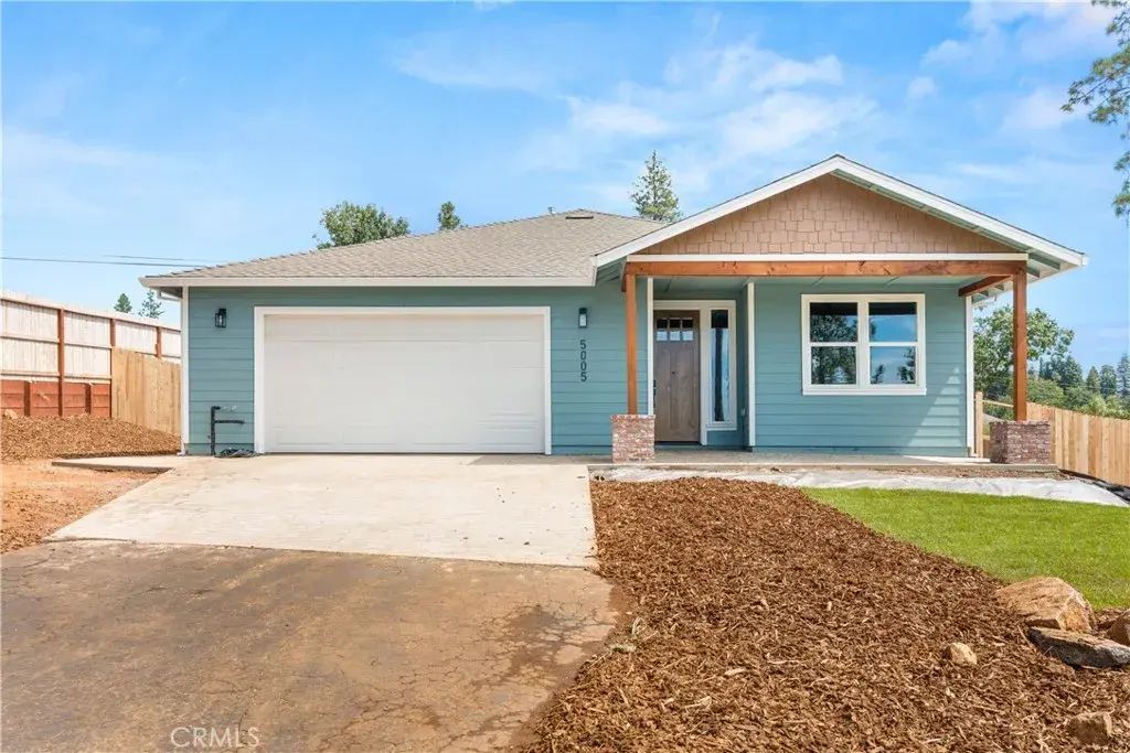 5005 Country Club Drive, Paradise