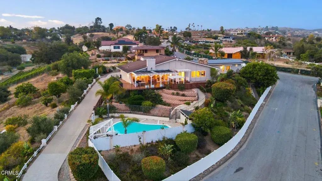 585 Otero Court, Camarillo
