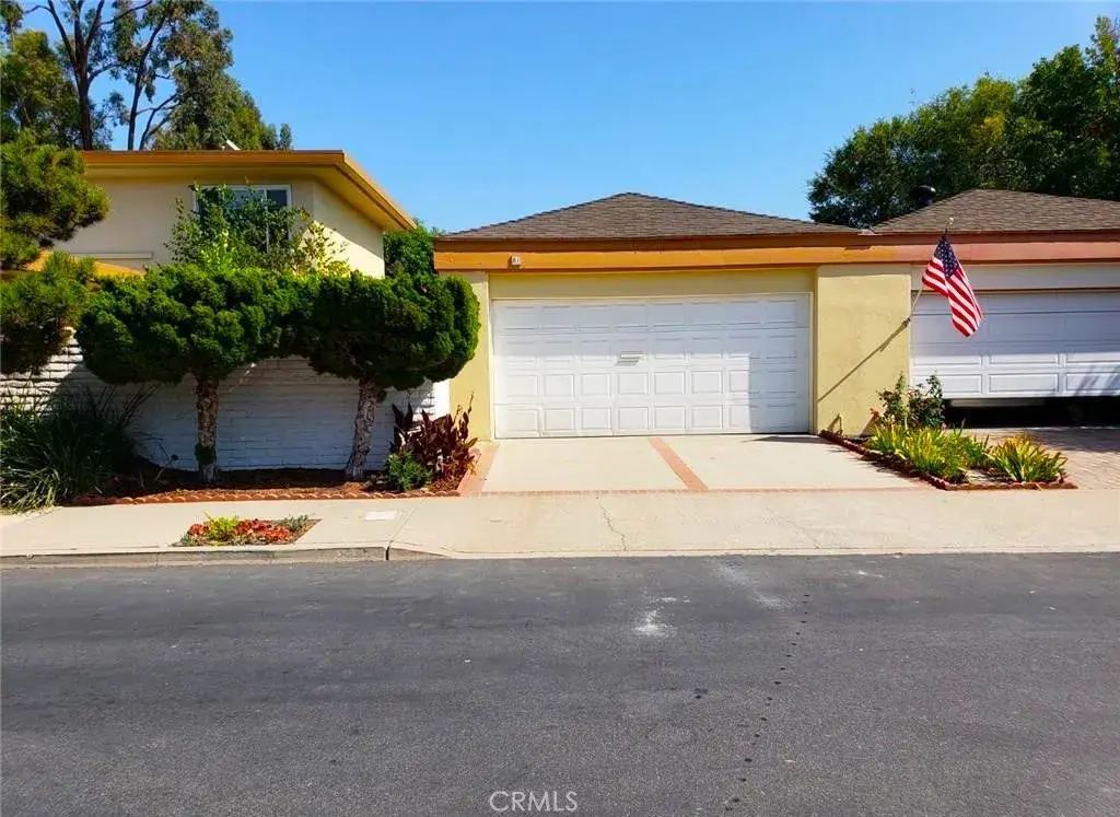 81 Seton, Irvine