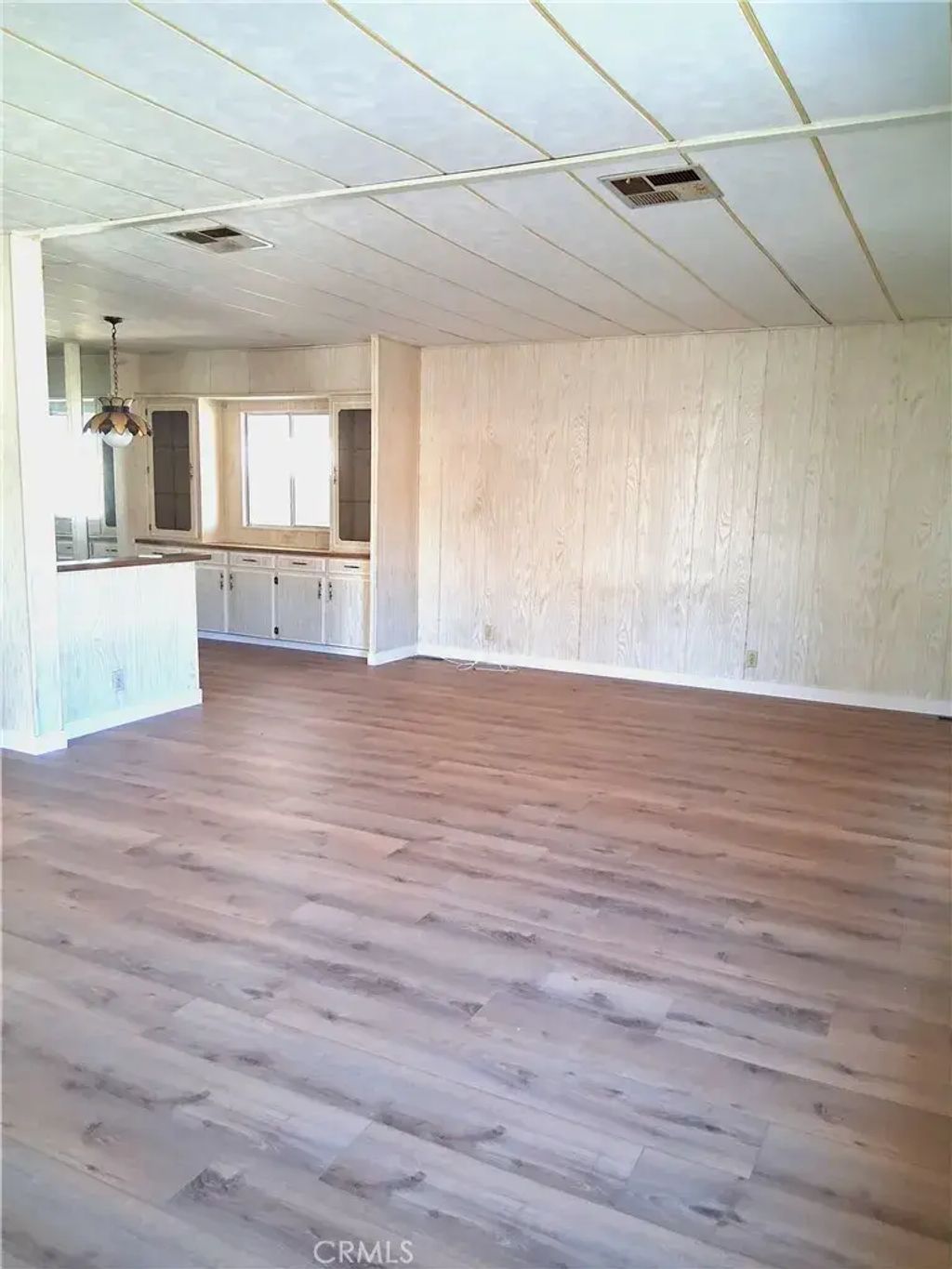 725 W Thornton 157, Hemet