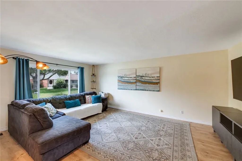 4792 Larwin Avenue, Cypress