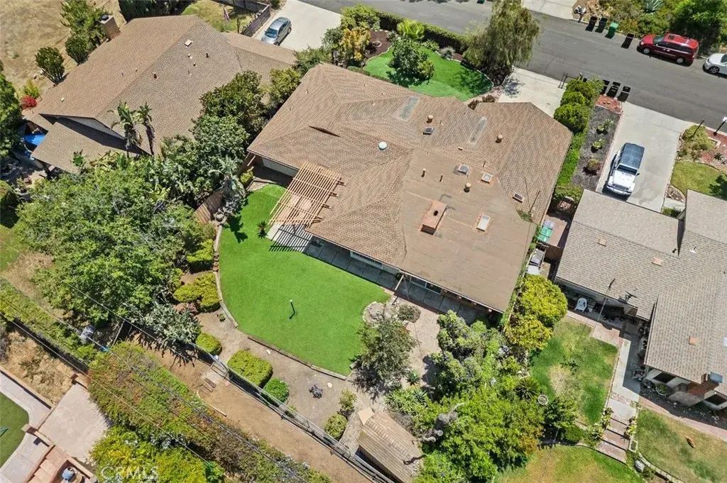 20505 Claremont Avenue, Riverside