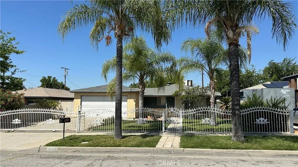 1424 Lynwood Way, Highland