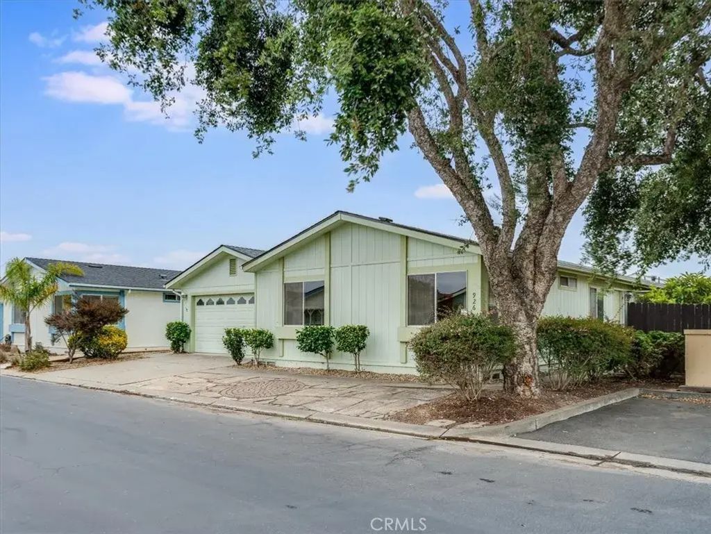 926 Vista Del Rio, Santa Maria