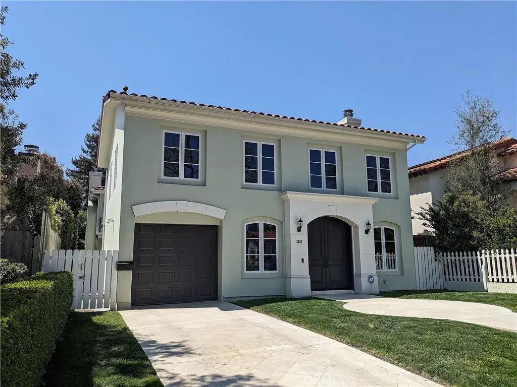 2257 Manning Avenue, Los Angeles