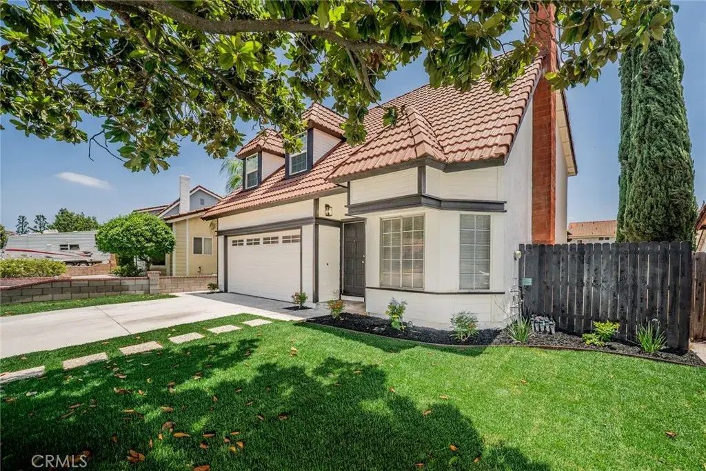 14015 Hillcrest, Fontana