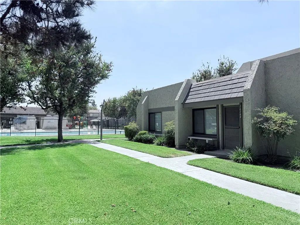 16144 Crystal Creek, Cerritos