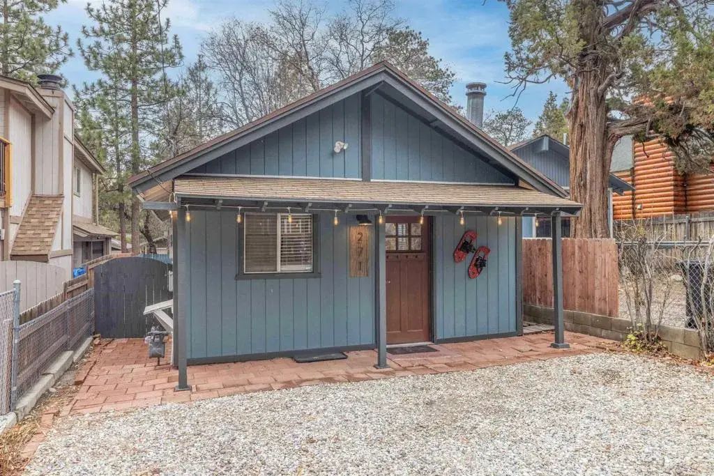 271 Leonard Ln, Sugarloaf