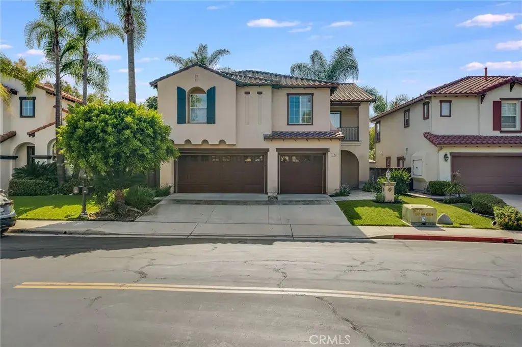 11761 Fricker Ave, Tustin