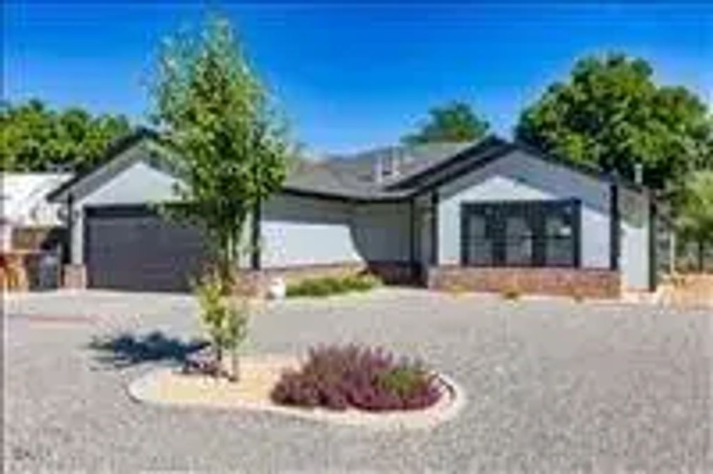 22724 Westwood Boulevard, Tehachapi