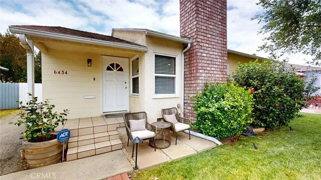 6434 Blewett Avenue, Van Nuys