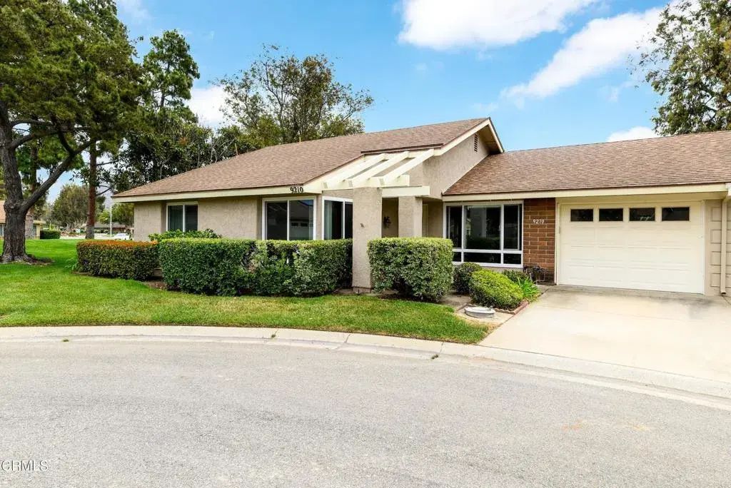 9210 Village 9, Camarillo