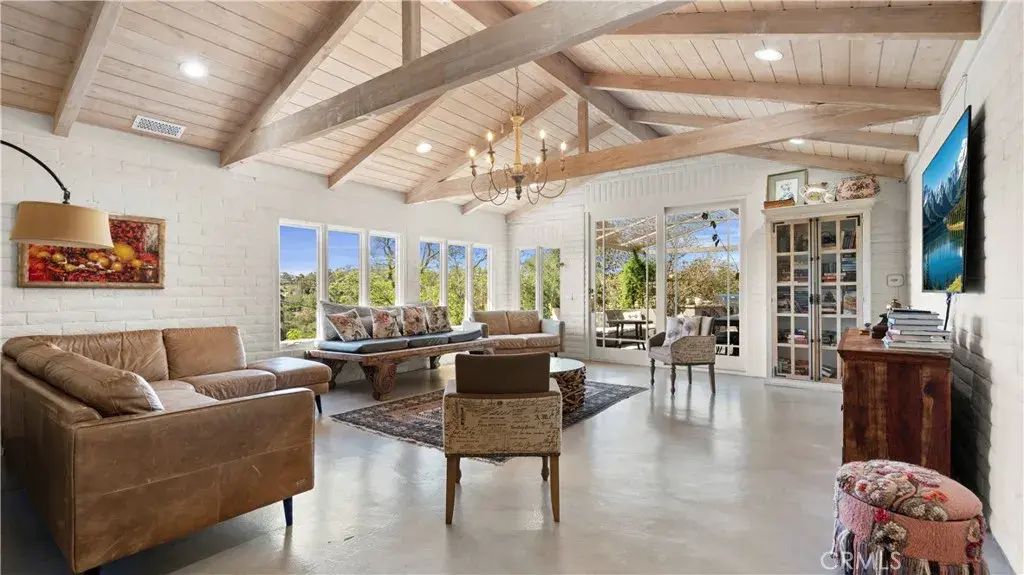 9547 Lilac Walk, Escondido