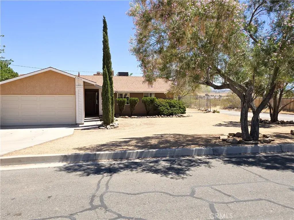 23911 Tahquitz, Apple Valley