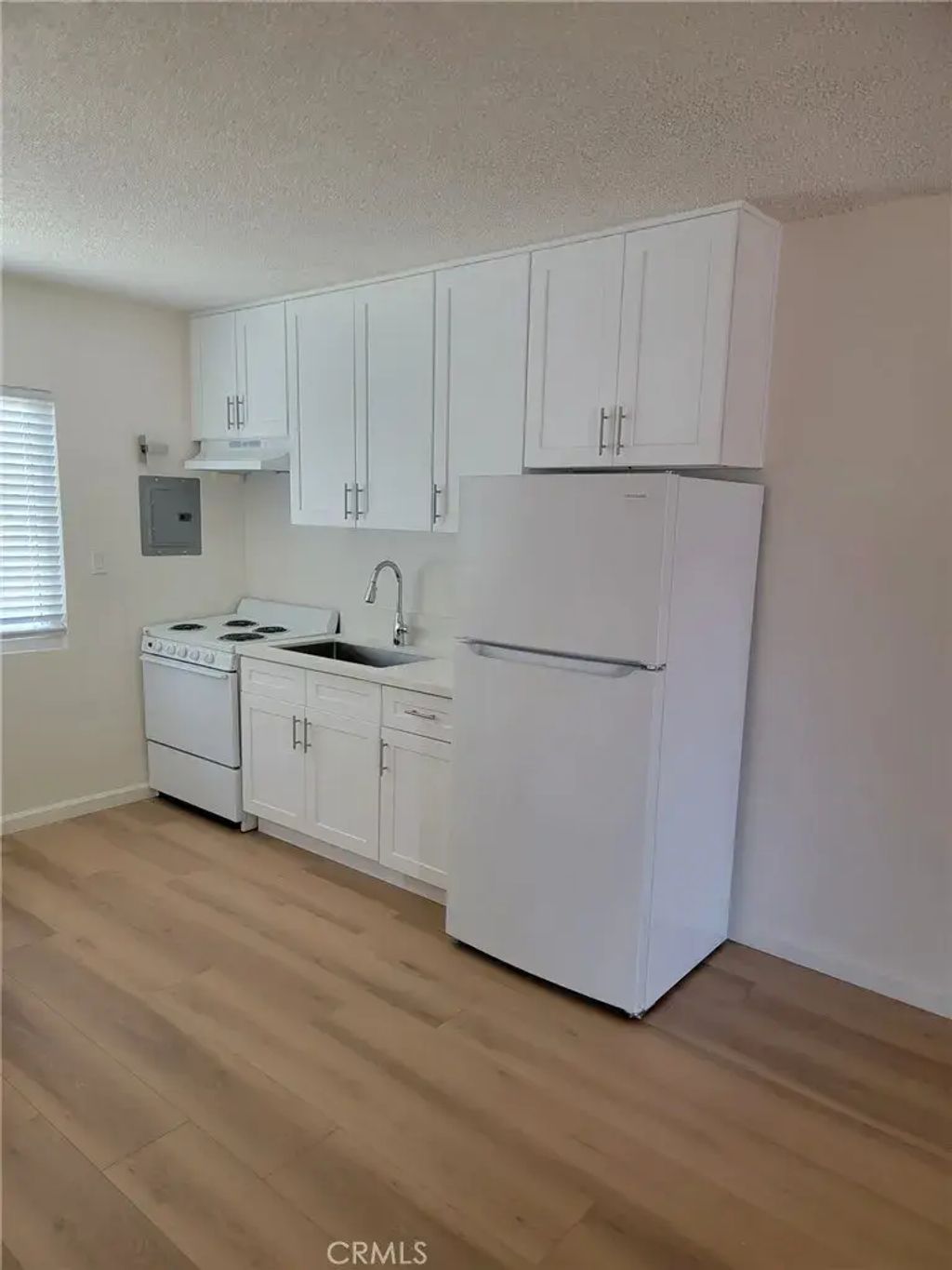 620 Illinois Court 2, El Segundo
