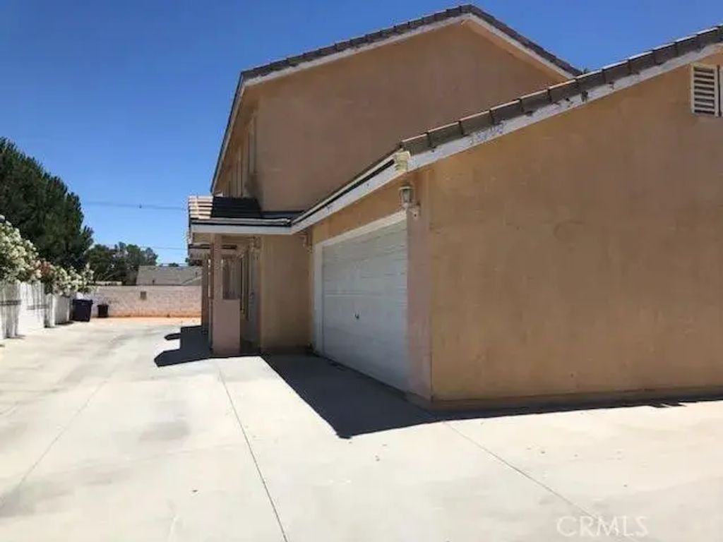 38708 Larkin, Palmdale