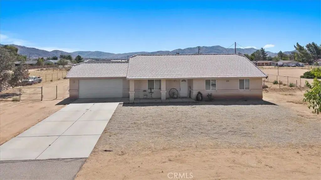15535 Erie Road, Apple Valley