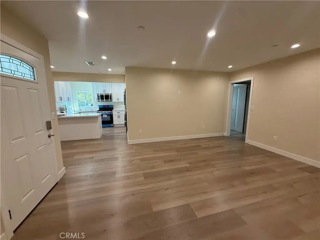 14437 Astoria Street, Sylmar