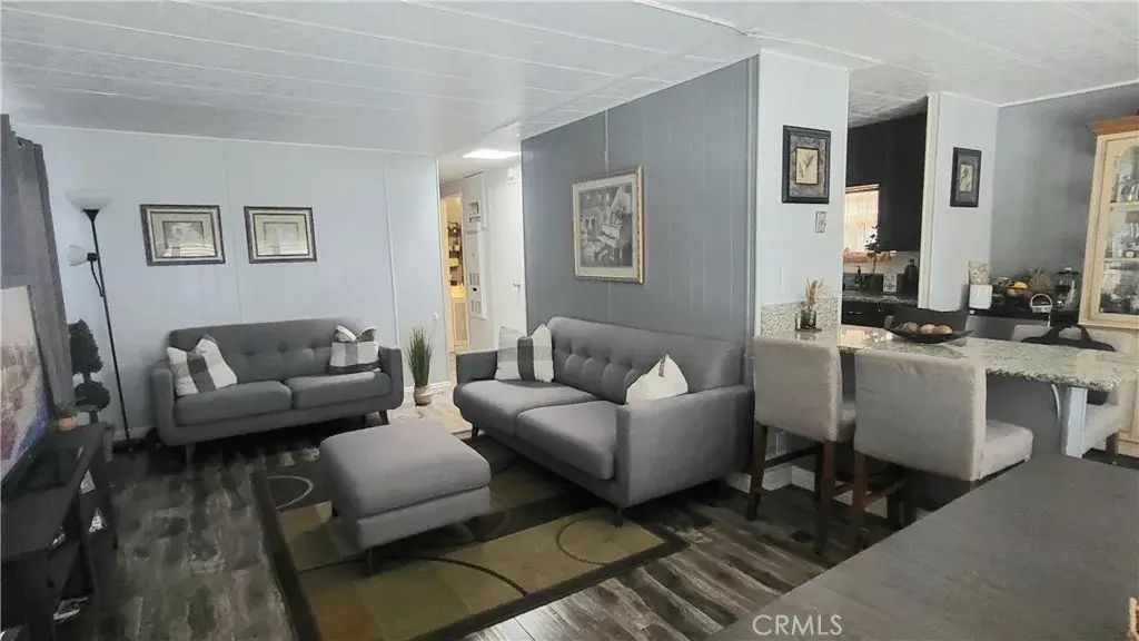 20652 Lassen 114, Chatsworth