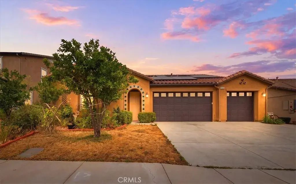 7688 Steamboat, Riverside