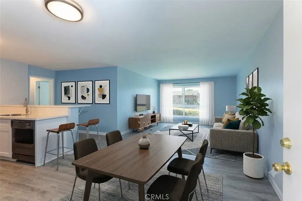 5585 E Pacific Coast 174, Long Beach
