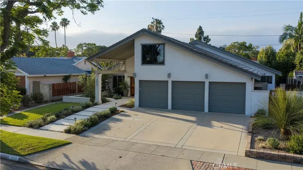 2533 E Tennyson, Anaheim
