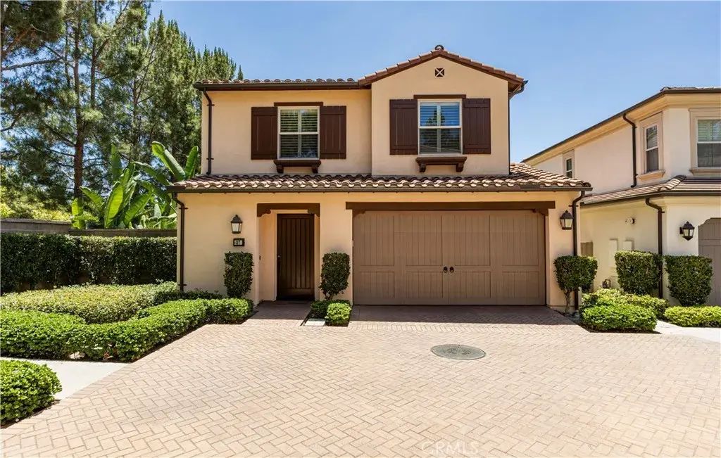 37 Larkfield, Irvine